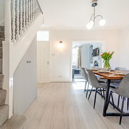 Southview Stays - Three Bedroom House 切斯特 外观 照片