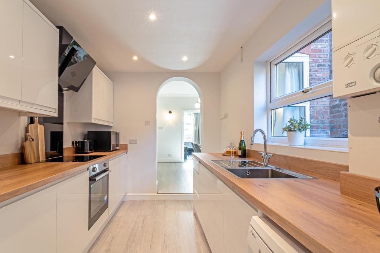 Southview Stays - Three Bedroom House 切斯特 外观 照片
