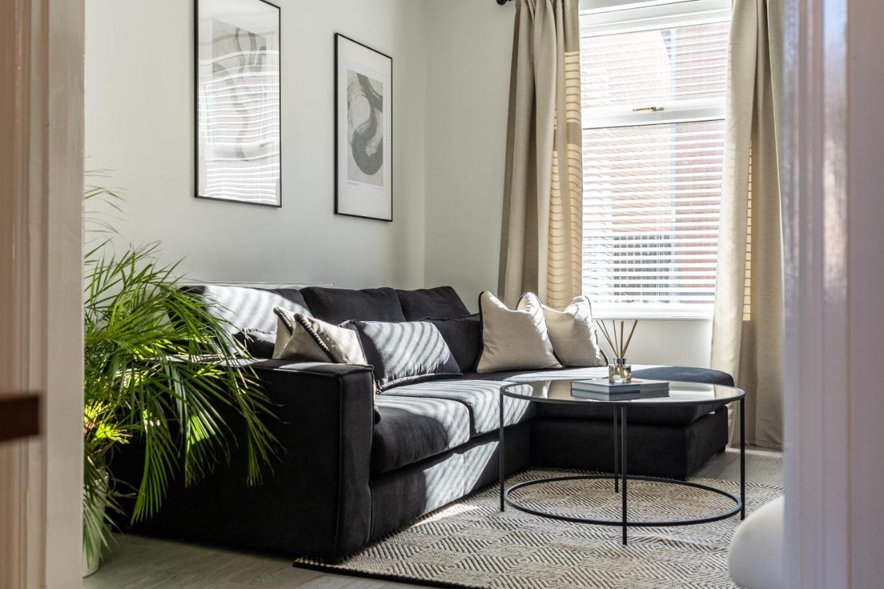 Southview Stays - Three Bedroom House 切斯特 外观 照片