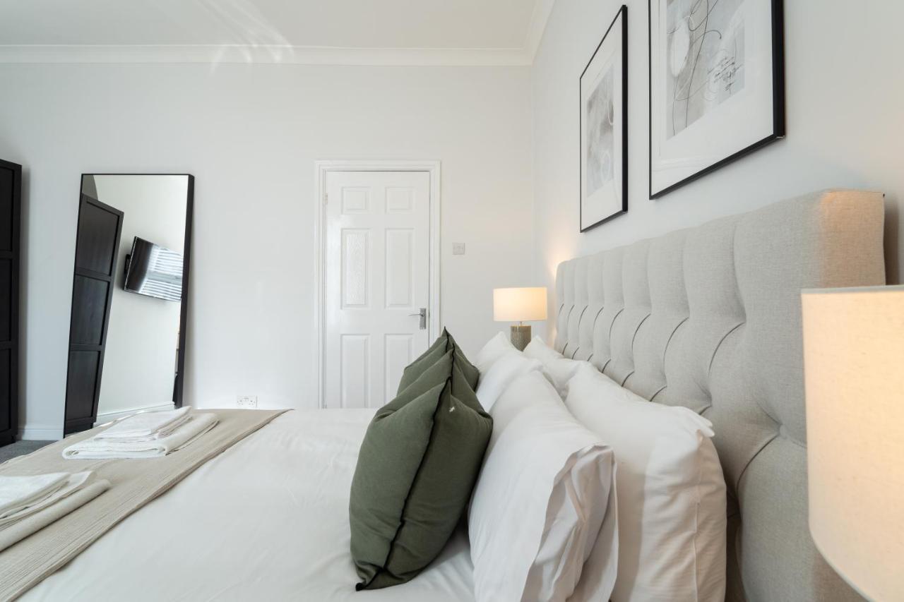 Southview Stays - Three Bedroom House 切斯特 外观 照片