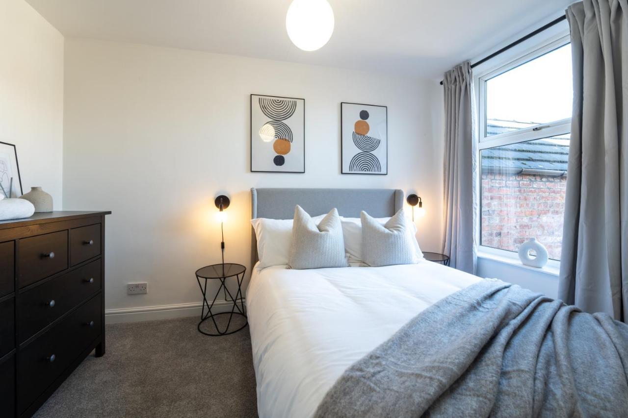 Southview Stays - Three Bedroom House 切斯特 外观 照片