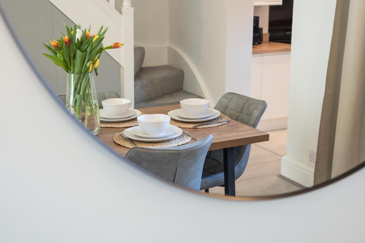 Southview Stays - Three Bedroom House 切斯特 外观 照片